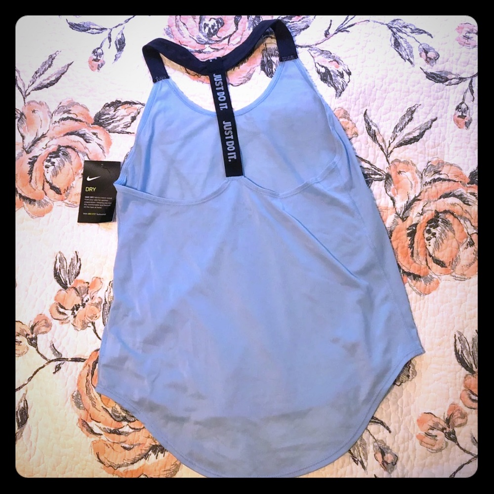 SOLD NWT Nike Tank